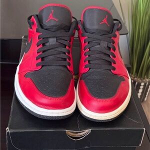 Jordan 1 Lows Size 10